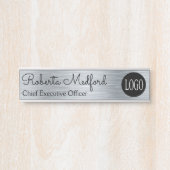 Plaque de porte de logo d'aspect argenté moderne (Devant)