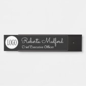 Plaque de porte de logo noir et blanc moderne (Devant)
