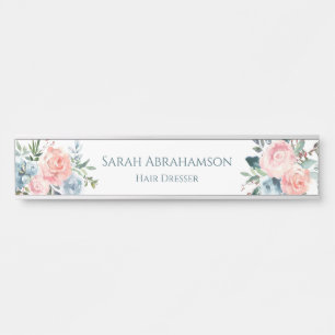 Plaque de porte florale en roses avec nom