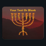 Plaque De Porte Menorah de Moshe<br><div class="desc">Une représentation de la menorah à sept branches (chandelabra) faite par les Israélites après l'Exode d'Egypte. Personnalisez en ajoutant votre propre texte. Dans la Torah Moshe Rabbenu est dit : "Vous ferez une Menorah d'or pur, battu, la Menorah sera faite, sa base, sa branche, ses gobelets, ses boutons, et ses...</div>