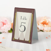 Plaque De Table Art déco swanky dans la tente de table rouge (In SItu (Mariage))