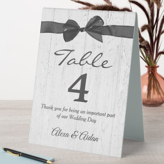 Plaque De Table Bow Noir Sur Bois De Grange (En SItu (Tableau))