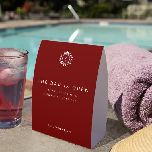 Plaque De Table Burgundy Crest Wedding Welcome, Custom Initials (Insitu (sur table))