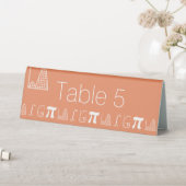 Plaque De Table Ça S'Additionne sur le Présentoir de Table Corail (En SItu (Tableau))