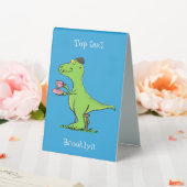 Plaque De Table Caricature de dinosaure vert t rex (In SItu (Mariage))