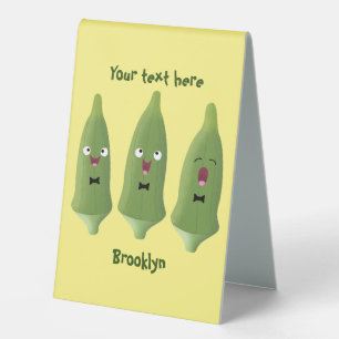 Plaque De Table Caricature de légumes de l'okra chantante mignonne