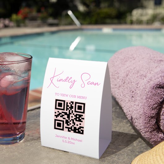 Plaque De Table chic rose tendance code qr menu mariage (InVersositu (sur table))