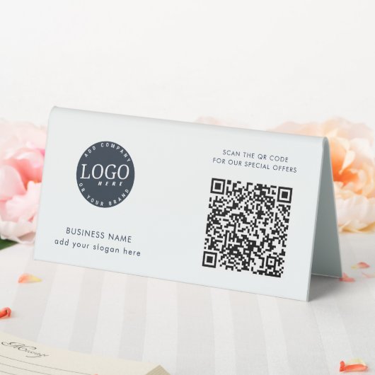 Plaque De Table Code QR moderne et logo d'entreprise (In SItu (Mariage))