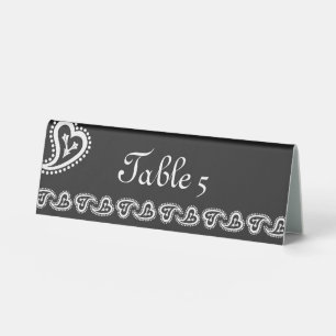 Plaque De Table Cœurs Paisley Sucrés sur un Panneau de Table Noir