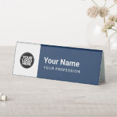 Plaque De Table Custom Employee Name Table Tent with Logo (En SItu (Tableau))