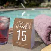 Plaque De Table Elegant Script Beige Tan Wedding Table Number (InVersositu (sur table))