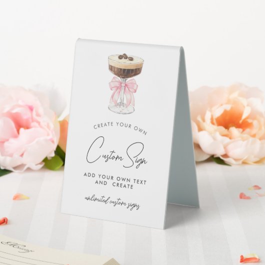 Plaque De Table Espresso Bow Rose Martini Personnalisé (In SItu (Mariage))