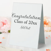 Plaque De Table Félicitations de graduation simples clas d'ajout m (In SItu (Mariage))