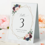 Plaque De Table Fleurs Bourgognes, Fleurs de Marine, Numéros De Ta<br><div class="desc">Ajoutez une touche personnelle à votre fête mariage avec ces objets de fête élégants et mémorables ! Le design est composé de fleurs d'aquarelle bordeaux,  bleu marine et rose rousse,  de verdure et d'ossature dorée sur un arrière - plan blanc.</div>