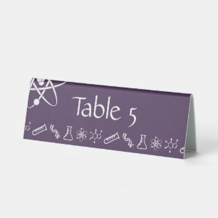 Plaque De Table Forces Attractives dans un panneau de tente de tab