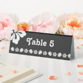 Plaque De Table Hibiscus Tropical dans un panneau de table noir (In SItu (Mariage))