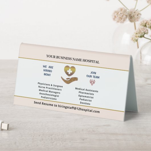 Plaque De Table Maintenant embaucher de l'aide Employé Recherché P (En SItu (Tableau))