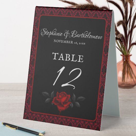 Plaque De Table Mariage Rose Rouge Damassée Gothique (En SItu (Tableau))