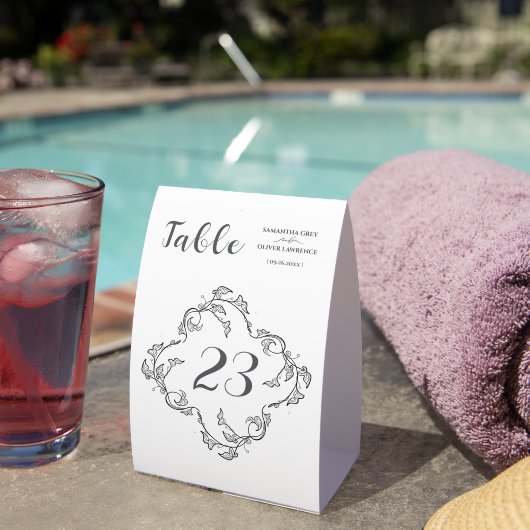 Plaque De Table Minimalist Elegant Botanical Wedding Table Card (InVersositu (sur table))