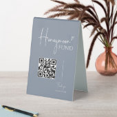 Plaque De Table Minimum Dusty Blue Mariage Honeymoon Fund QR Code (En SItu (Tableau))