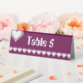Plaque De Table Notre panneau de tente de table Cœurs 8 bits dans (In SItu (Mariage))