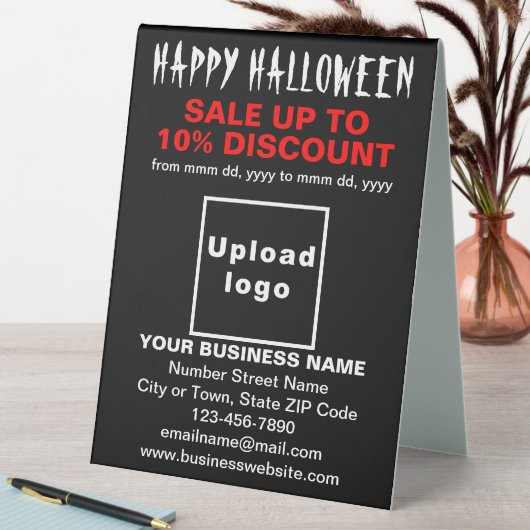 Plaque De Table Vente d'Halloween d'affaires sur panneau noir (En SItu (Tableau))