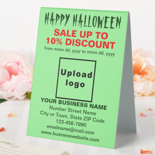 Plaque De Table Vente d'Halloween d'affaires sur panneau vert clai (In SItu (Mariage))