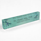 Plaque d'identification de libellule verte et