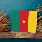 Plaque du drapeau du Cameroun (Côté)