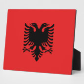 Plaque du pavillon de l'Albanie (Côté)