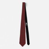 Plaque noire rouge - Emo - Cravate (Devant)