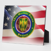 Plaque Photo 18e brigade de police militaire (Côté)