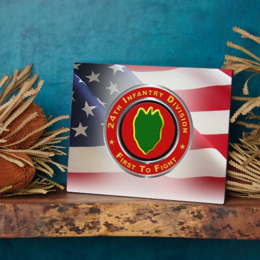 Plaque Photo 24e division d'infanterie "Première à combattre" (Côté)