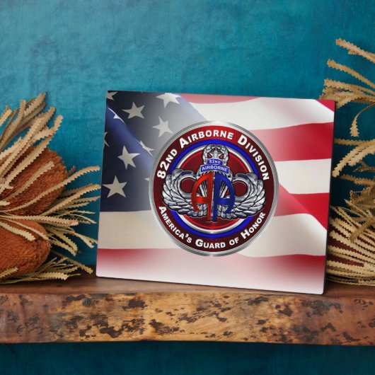 Plaque Photo 82e division aéroportée (Côté)