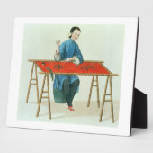 Plaque Photo A Woman Embroidering (Côté)