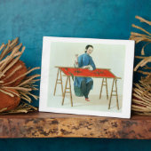 Plaque Photo A Woman Embroidering (Côté)