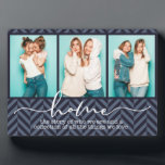 Plaque Photo Accueil Famille Chants Typographie moderne Trois p<br><div class="desc">Ce design moderne présente trois de vos photos préférées avec le texte "maison - l'histoire de qui nous sommes et une collection de toutes les choses que nous aimons" dans la typographie moderne #photo #cadeaux #cadeaux #cadeaux #cadeaux #cadeaux #giftsforher #girly #famille #maison #cadeaux #anniversaire #cadeaux #cadeaux #cadeaux #Noël #cadeaux personnalisés...</div>