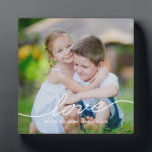 Plaque Photo AMOUR Écriture Cadre personnalisé<br><div class="desc">Personnalisez simplement votre texte et vos photos et créez un cadeau unique pour vous-même ou pour quelqu'un que vous aimez ! La couleur Arrière - plan peut être changée en n'importe quelle couleur de votre choix !</div>