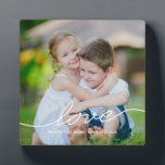 Plaque Photo AMOUR Écriture Cadre personnalisé<br><div class="desc">Personnalisez simplement votre texte et vos photos et créez un cadeau unique pour vous-même ou pour quelqu'un que vous aimez ! La couleur Arrière - plan peut être changée en n'importe quelle couleur de votre choix !</div>