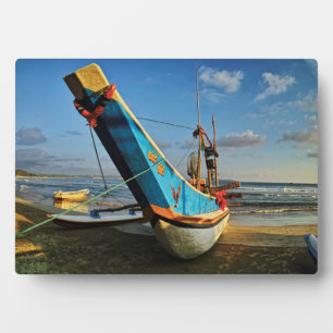 Plaque Photo Bateau De Pêche Coloré En Bord De Mer