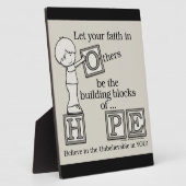 Plaque Photo Bâtir des blocs d'espoir (Côté)