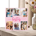Plaque Photo Besoins roses Hot Amis 6 Photo Collage Keepsaké<br><div class="desc">Célébrez votre amitié avec Hot Pink Besties Friends 6 Photo Collage Keepsaké Plaque. Cette plaque vibrante et personnalisée présente un design rose chaud élégant et présente un collage joliment arrangé de six photos chères. Conçu à partir de matériaux de qualité, il est parfait pour l'affichage sur un bureau, une étagère...</div>