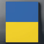 Plaque Photo Bouton Drapeau de l'Ukraine<br><div class="desc">Le drapeau de l'Ukraine est une bannière de deux bandes horizontales de taille égale de bleu et jaune. Le dessus représente le ciel et le jaune représente le blé. 
 Le drapeau national de l'Ukraine</div>