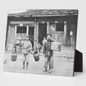 Plaque Photo Chinese Hawkers, c.1870 (b/w photo) (Côté)