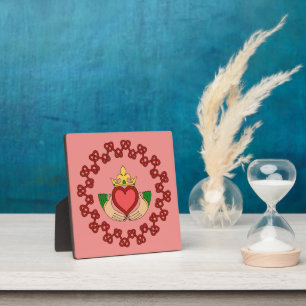 Plaque Photo Claddagh et Red Knotwork sur rose