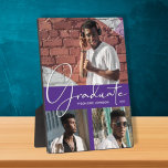 Plaque Photo Collage photo de la graduation violette<br><div class="desc">Vos photos préférées, le mot Graduate, votre nom et votre année de graduation en texte blanc élégant sur un arrière - plan violet, cette plaque photo sans cadre avec un chevalet intégré est un grand souvenir de l'étape spéciale de votre diplômé. **CONSEIL : Téléchargez toutes les photos horizontales pour obtenir...</div>