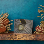 Plaque Photo Compas Antique Sur La Planche À Voilier (Côté)