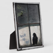 Plaque Photo Crow Devant L'Ancienne Fenêtre (Côté)