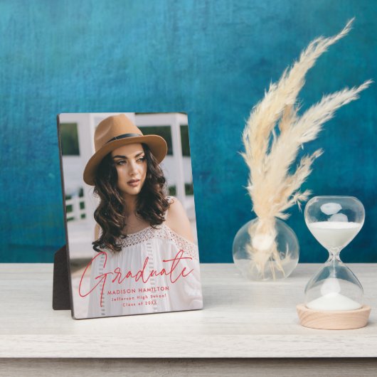 Plaque Photo Diplômé moderne Red Script Graduation Photo (Côté)