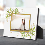 Plaque Photo Eau d'or et d'aquarelle verte Folio Photo Easel<br><div class="desc">Plaque tabletop avec chevalet intégré avec votre photo préférée accentuée avec de beaux feuilles et points vert et or aquarelle. MODIFIEZ la date à l'année courante ou vous pouvez la supprimer ou ajouter plus d'informations. Idéal comme cadeau ou pour afficher votre photo préférée dans votre propre maison. Vos couleurs d'image...</div>